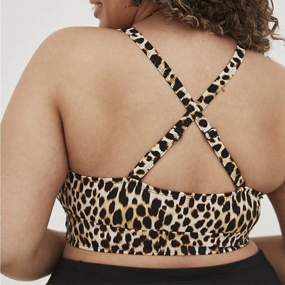 Torrid WIRELESS XO TRIANGLE BIKINI TOP 4X - Picture 3 of 4